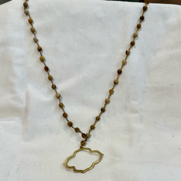 36” Elegant Beaded Brown Necklace - Picture 1 of 3
